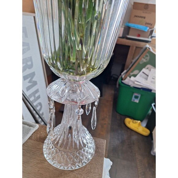 Elegant Vintage Clear 16" tall Ribbed and Flared Glass Vase Candle/Flower vase - Picture 4 of 16
